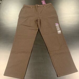 NWT Gloria Vanderbilt Brown Jeans- Size 18